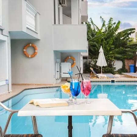 ホテル Georgina ラガナス